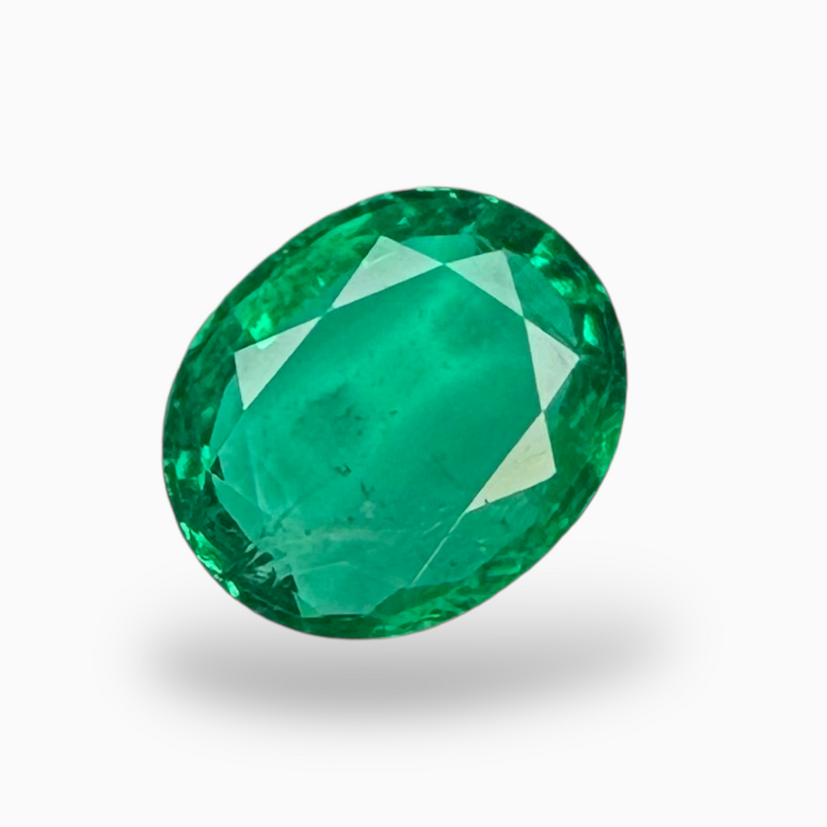 Natural Zambian Emerald Stone 4.80 Carats Oval  12.09x 10.09 x 4.52 mm Idl Certified