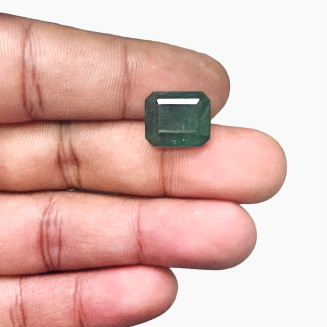 Natural Zambian Emerald Stone 7.95 Carats Emerald Cut ( 12.5x10.59x7mm )