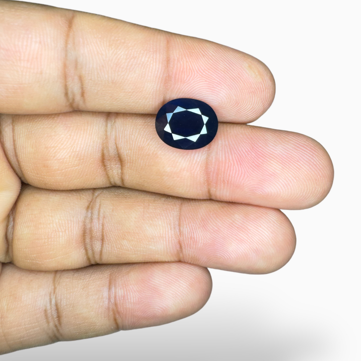 Natural Blue Sapphire Gemstone 7.23 Carats Oval Cut Shape