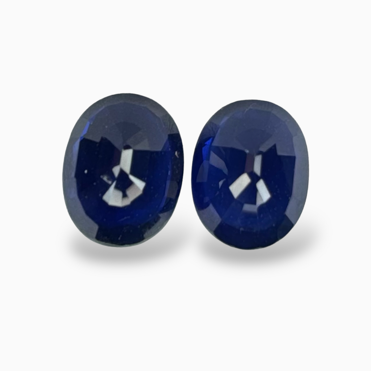 Natural Blue Sapphire Stone 4.15 Carats Oval Pair