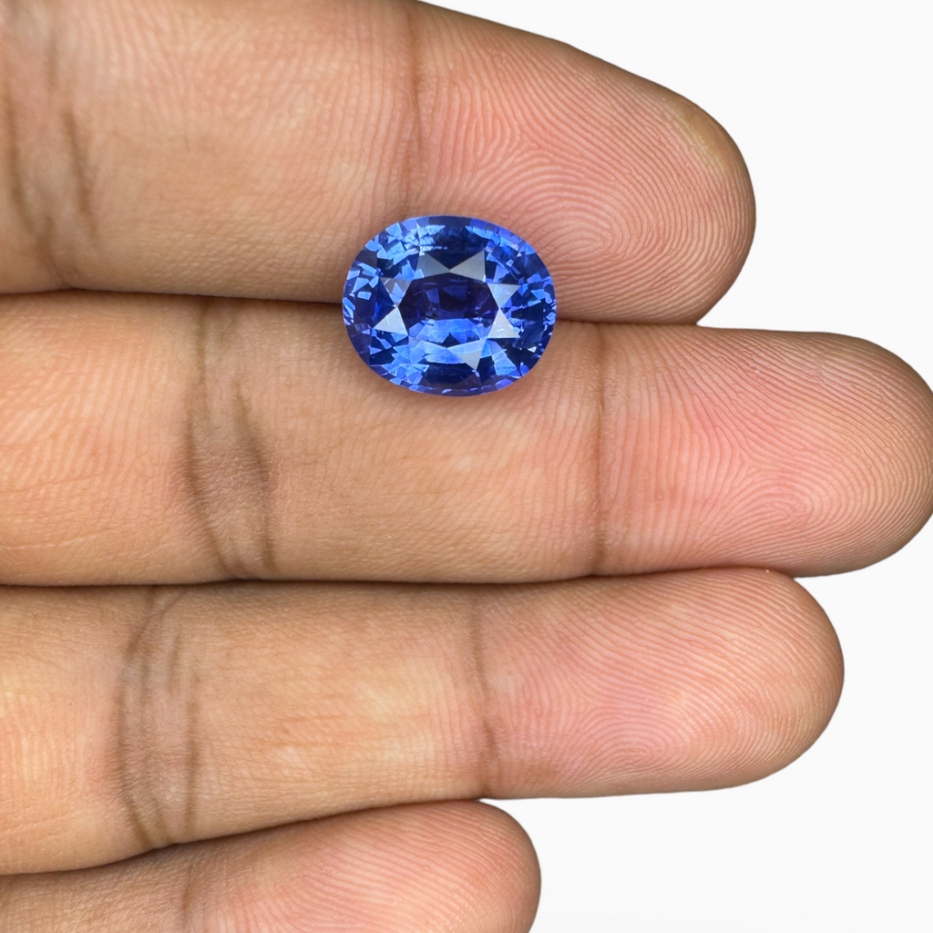 Natural Blue Sapphire Stone 5.74 Carats Oval Cut 11.41 x 9.28 x 6.25 mm