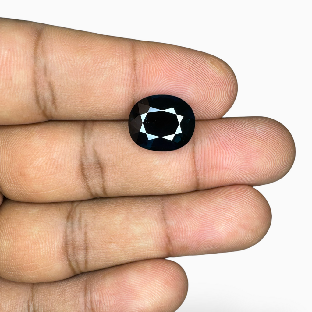 Natural Blue Sapphire Stone 7.56 Carats Oval Shape 13.3 x 11.2 mm