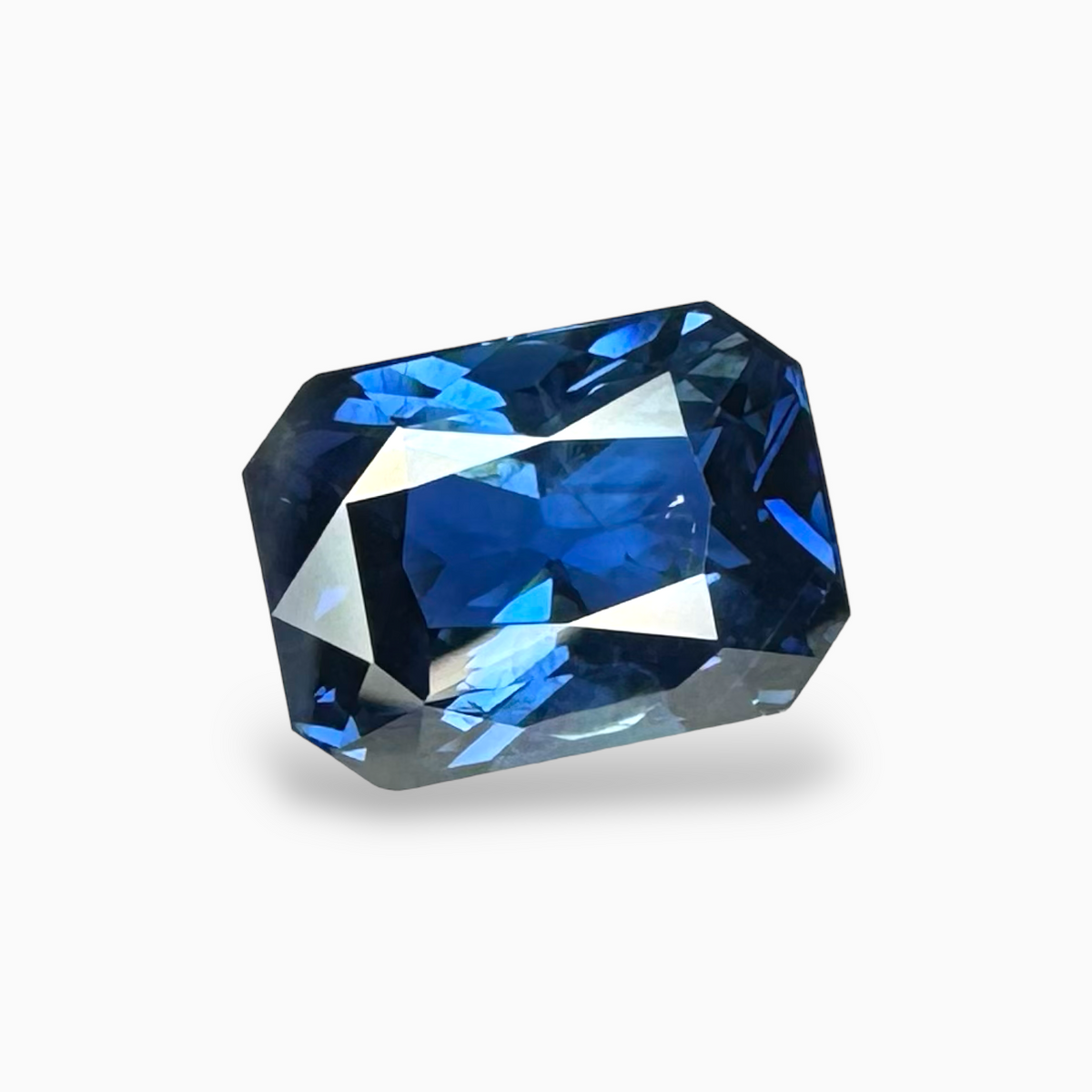 Natural Blue Sapphire Stone 8.01 Carats Emerald Cut Shape 12.86x9.49x6.39 mm