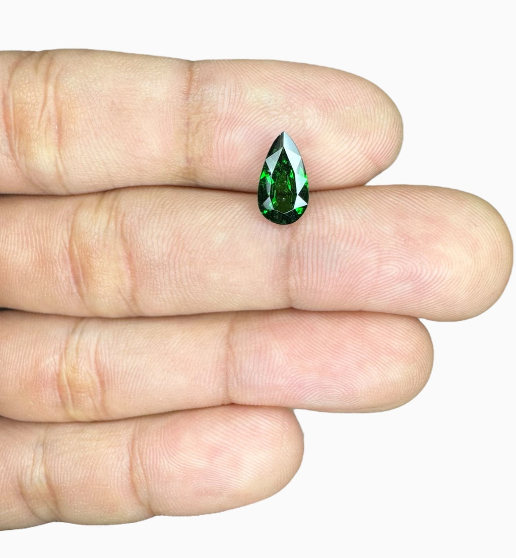 Natural Tsavorite Garnet Stone 1.62 Carats Pear Cut 10.78 x 6.11 x 3.17 mm
