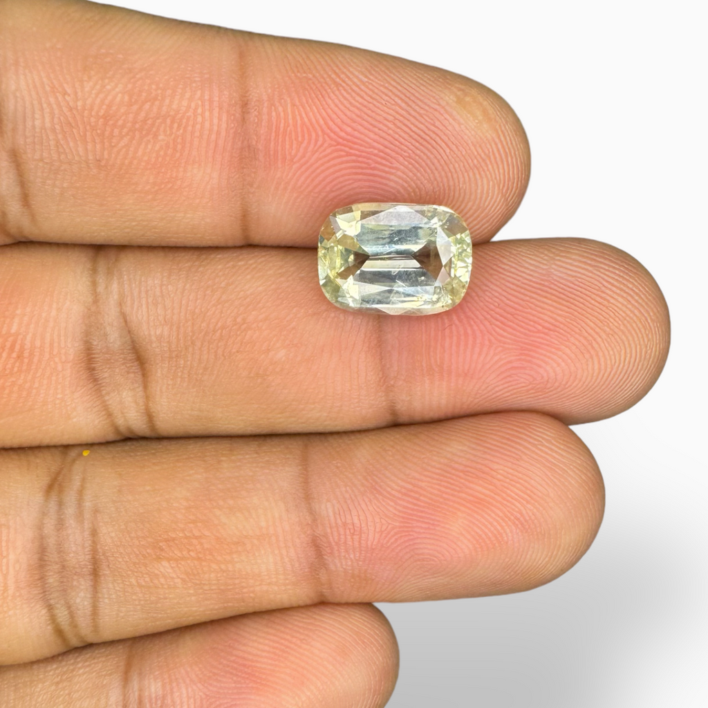 Natural Yellow Sapphire Stone Cushion Cut 5.06 Carats 11.5 × 8.5 mm