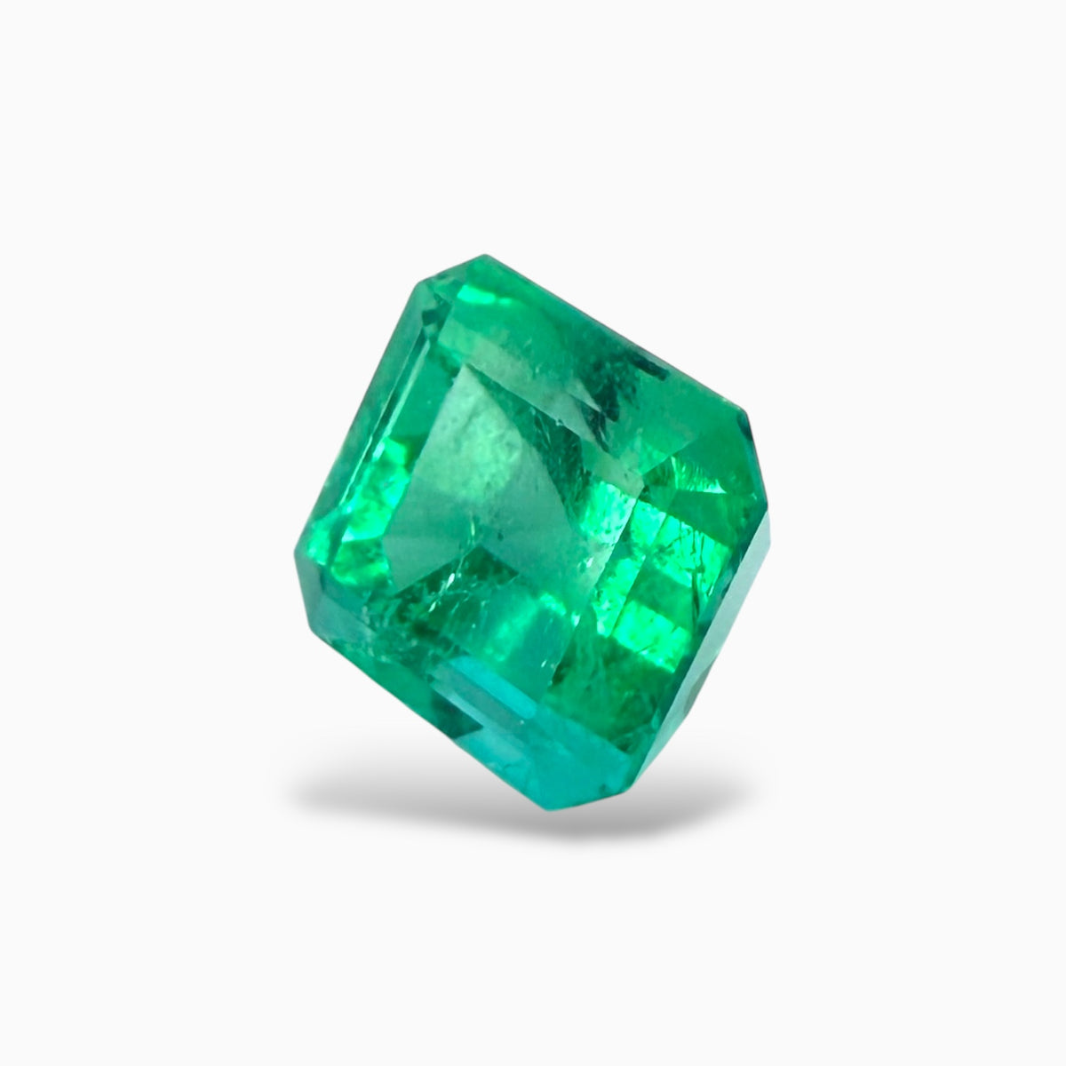 Natural colombian Emerald Asscher Cut 2.64 Carats 7.96 x 7.60 x 6.46 mm IDL Certified