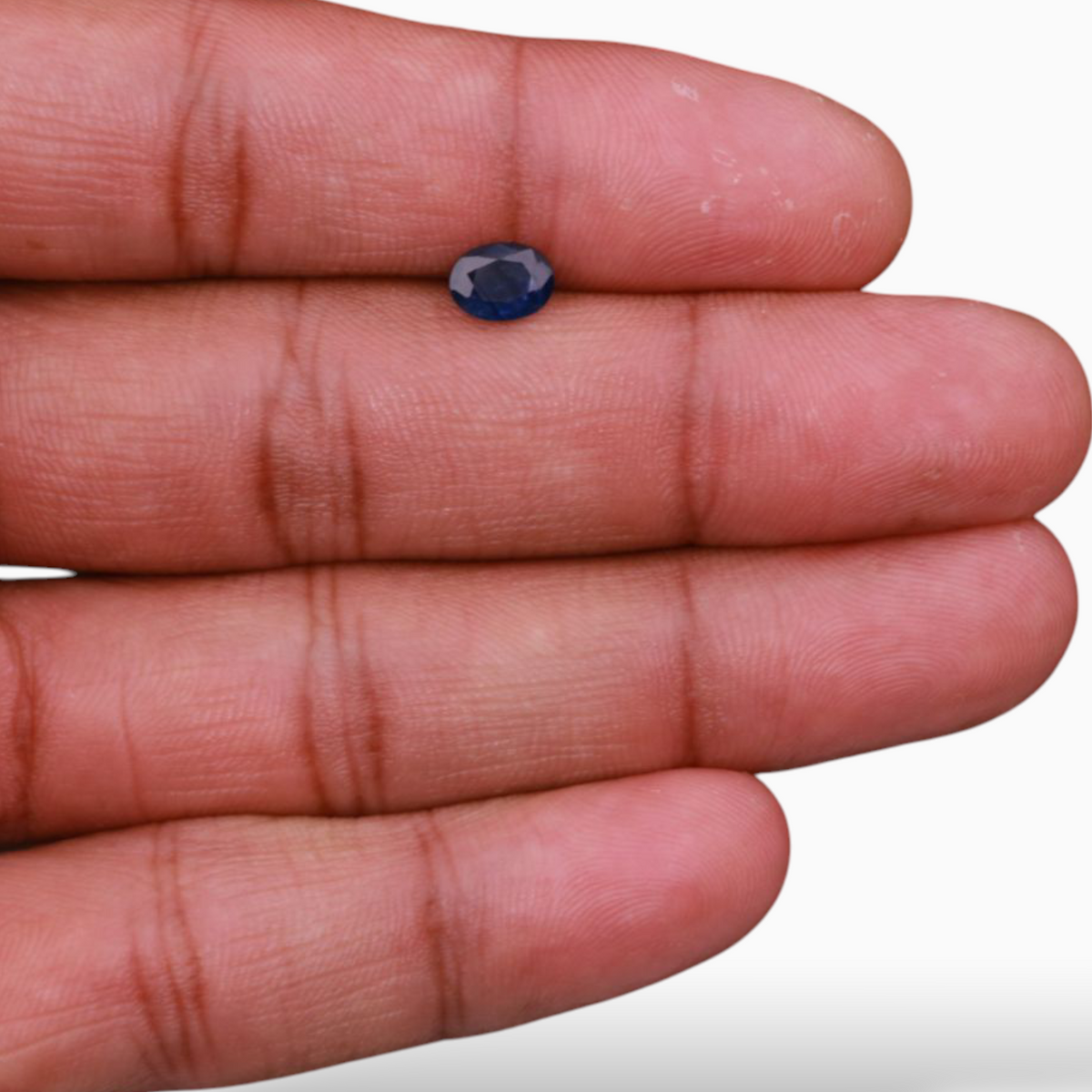 On Sale Blue Sapphire in Oval Shape 1.06 Carats 7x5.2mm Size