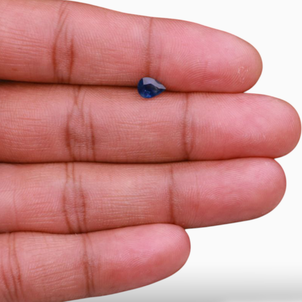 Original Blue Sapphire in Pear Shape 0.96 Carats 7x5mm Size