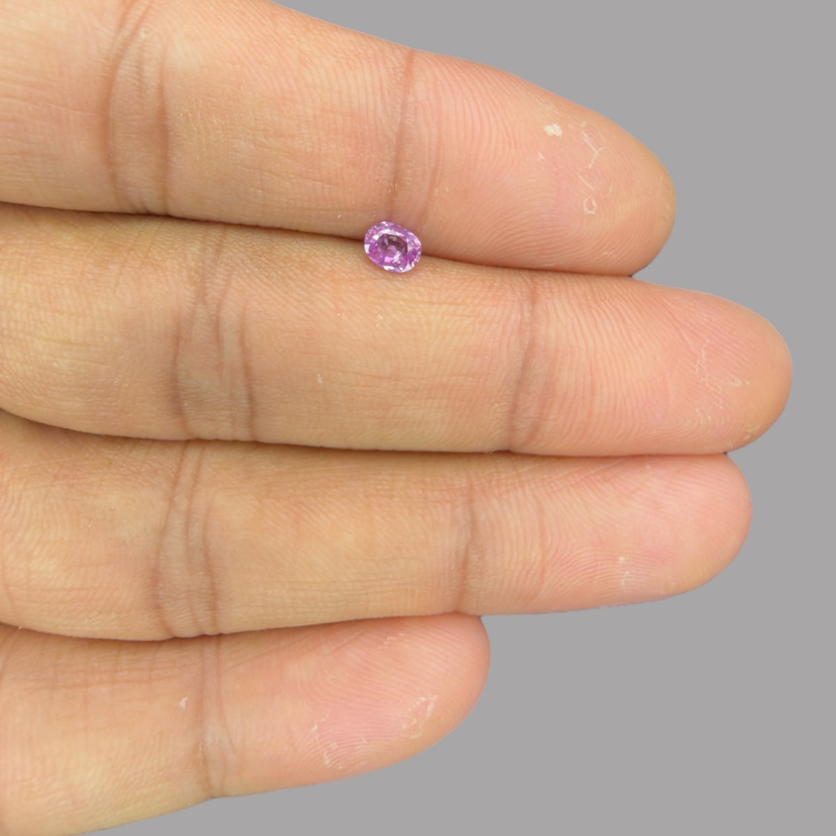 Oval Shape in Natural Pink Sapphire Gemstone 0.33 Carats & 4.8 x 3.8 mm Size