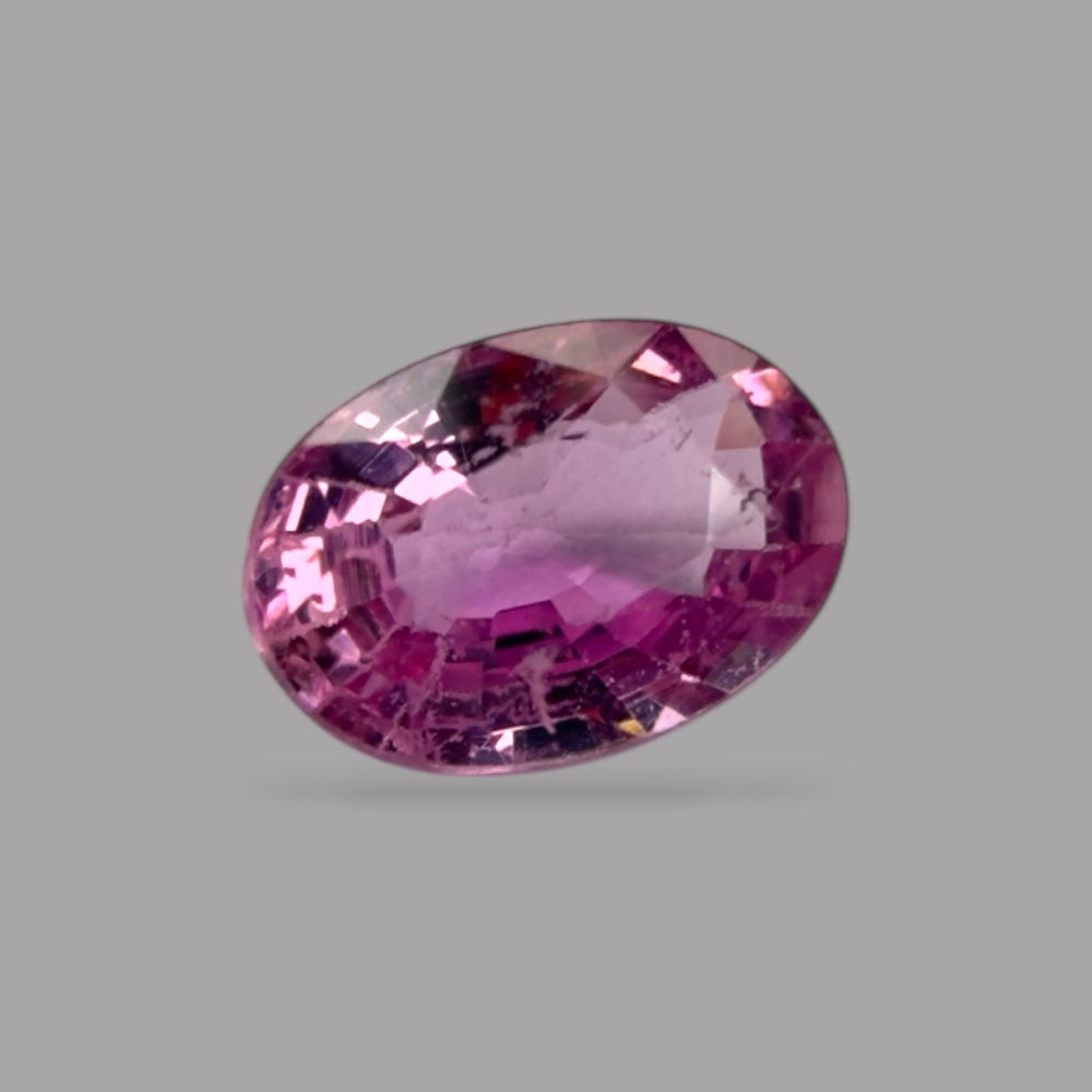 Oval Shape in Natural Pink Sapphire Gemstone 0.58 Carats & 6 x 4.1 mm Size