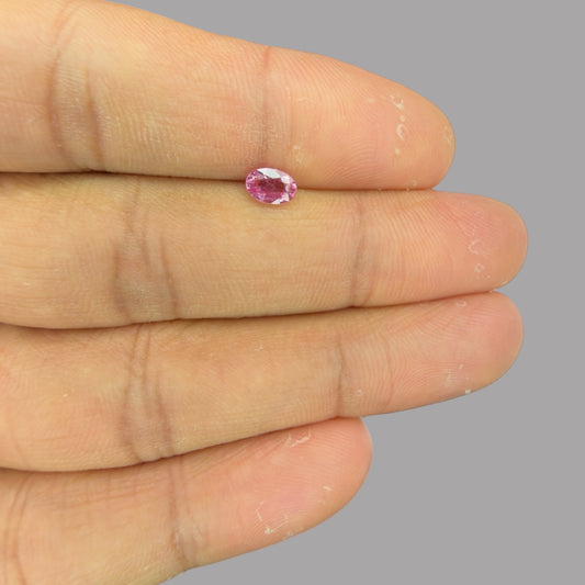 Oval Shape in Natural Pink Sapphire Gemstone 0.58 Carats & 6 x 4.1 mm Size