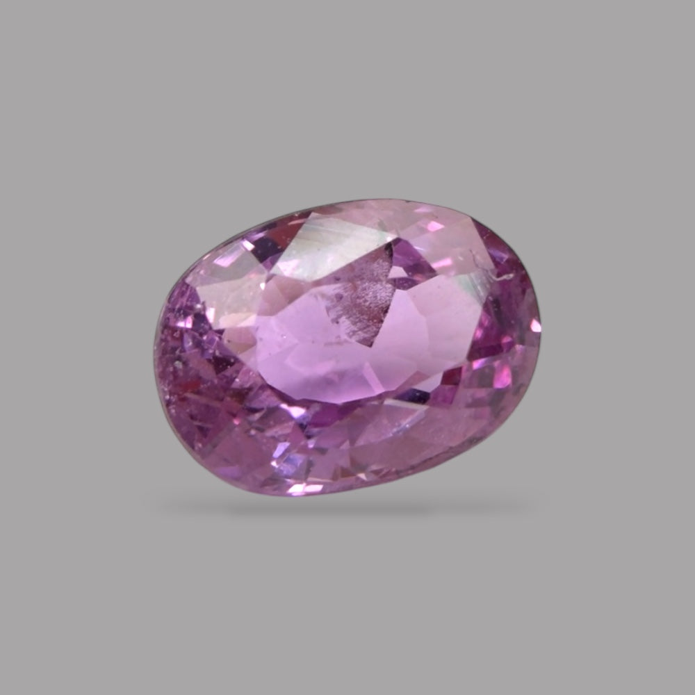 Oval Shape in Natural Pink Sapphire Gemstone 0.64 Carats & 5.9 x 4.3 mm Size