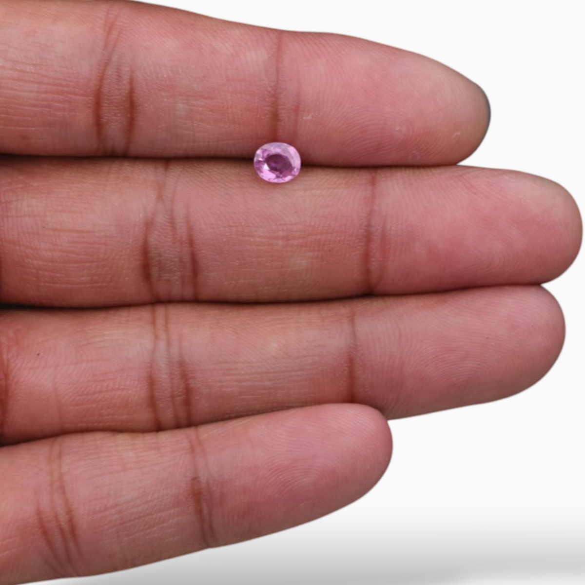 Oval Shape in Natural Pink Sapphire Gemstone 0.69 Carats & 6x5mm Size