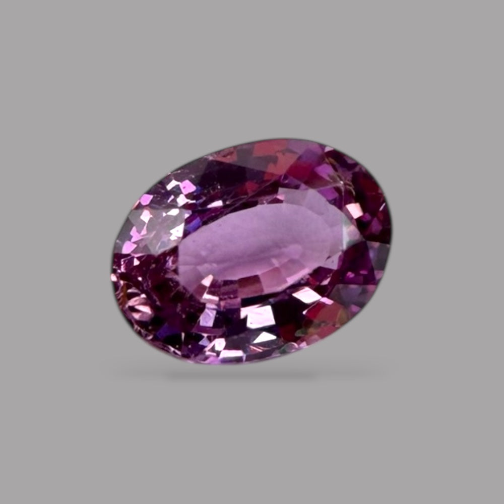 Oval Shape in Natural Pink Sapphire Gemstone 0.80 Carats & 6.4 x 4.7 mm Size