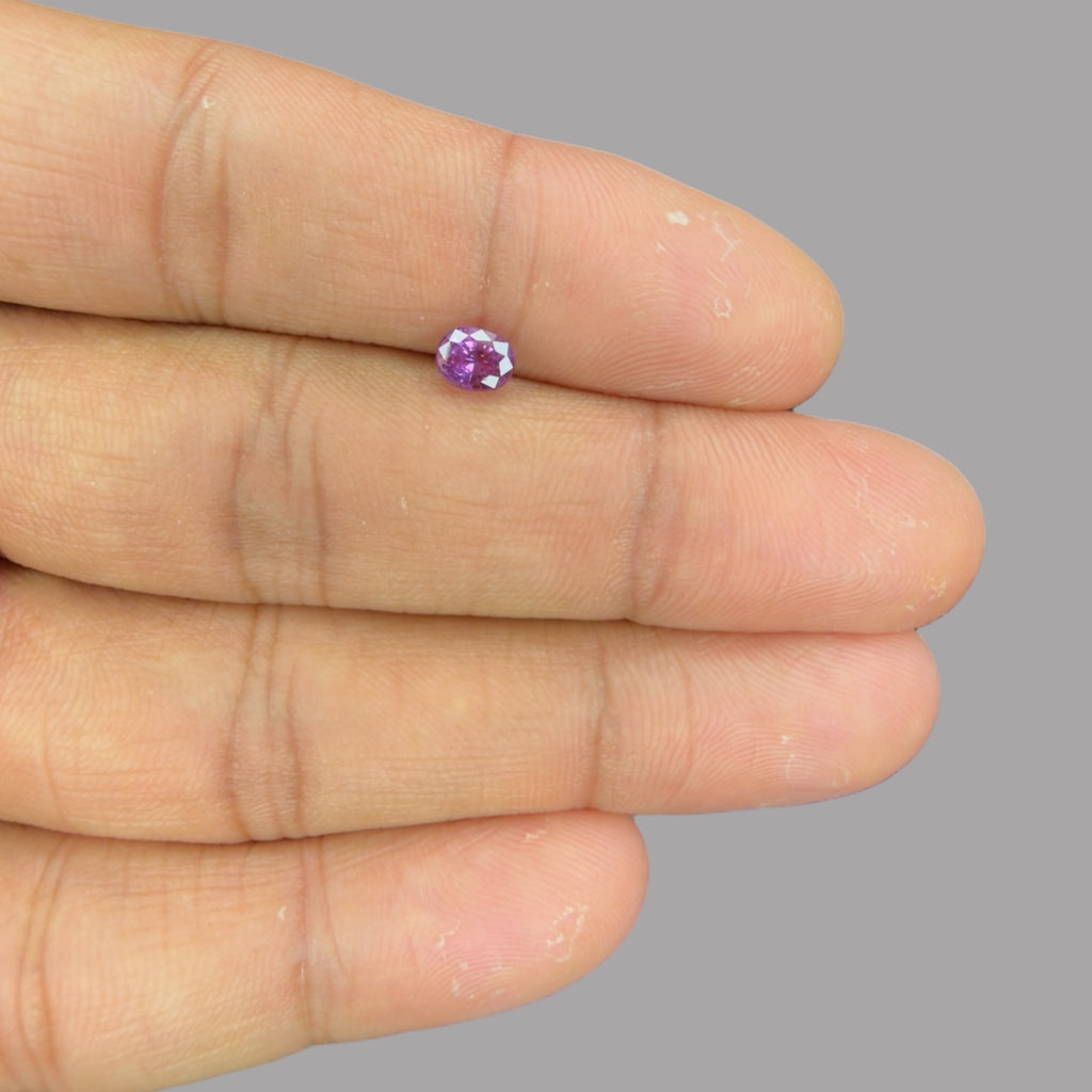 Oval Shape in Natural Pink Sapphire Gemstone 0.81 Carats & 5.5 x 4.3 mm Size