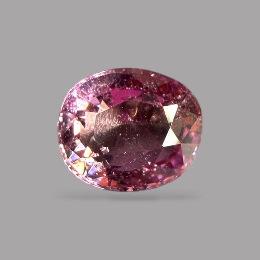 Oval Shape in Natural Pink Sapphire Gemstone 0.91 Carats & 6 x 5.1 mm Size