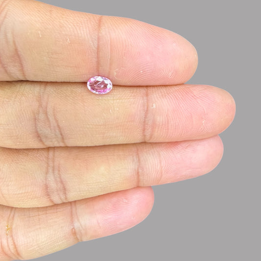 Oval Shape in Pink Sapphire Gemstone 0.51 Carats & 6.3 x 4.4 mm Size