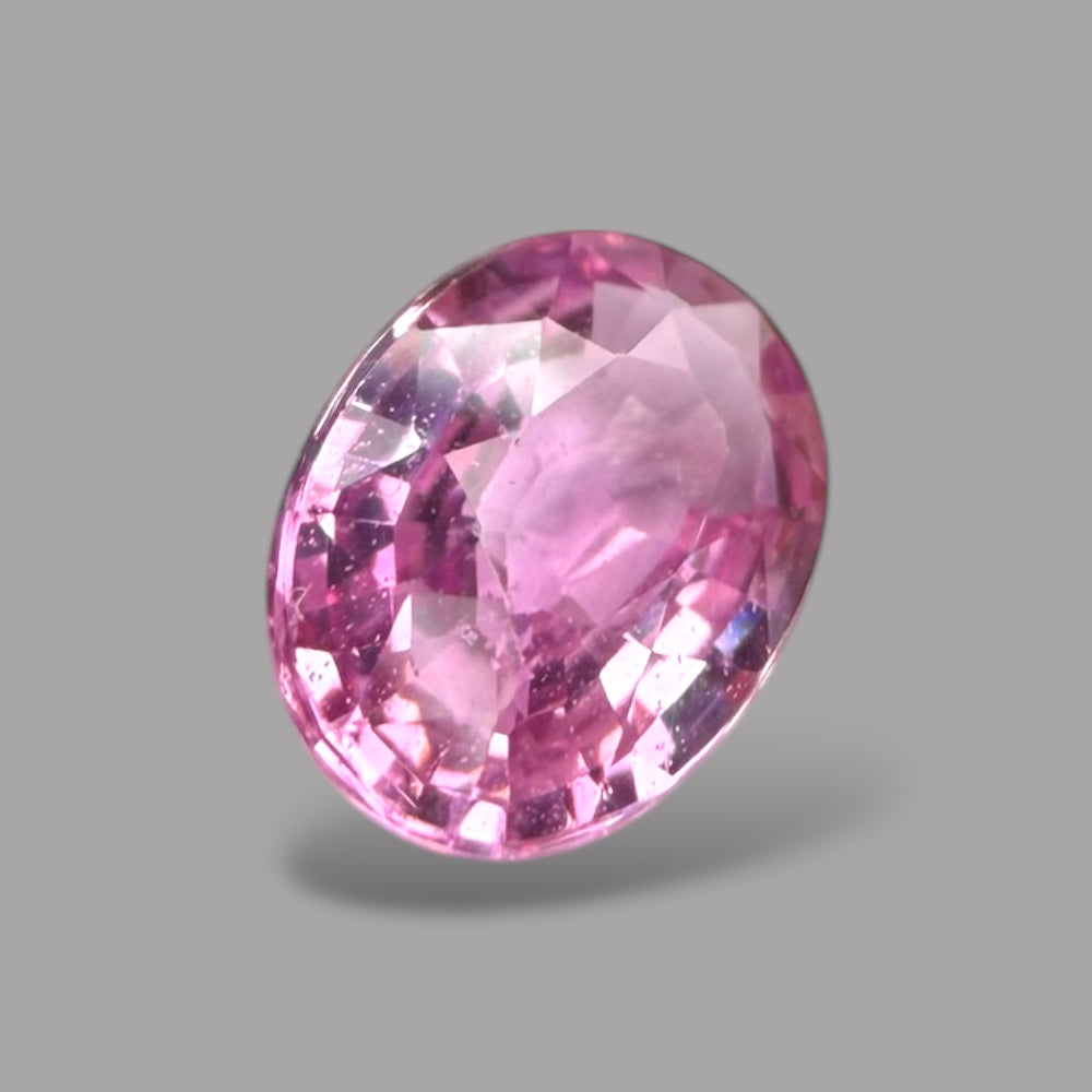 Oval Shape in Pink Sapphire Gemstone 0.58 Carats & 6.1 x 4.3 mm Size