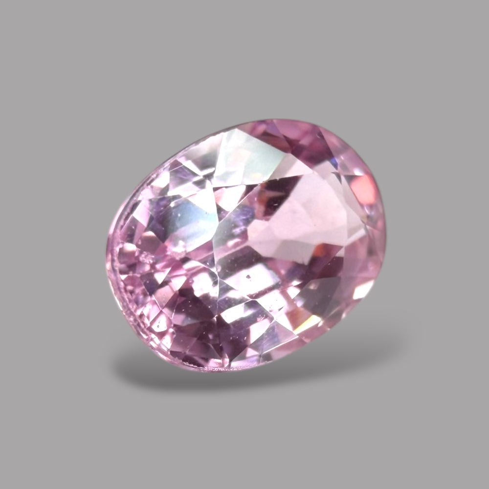 Oval Shape in Pink Sapphire Gemstone 0.77 Carats & 6.3 x 4.3 mm Size