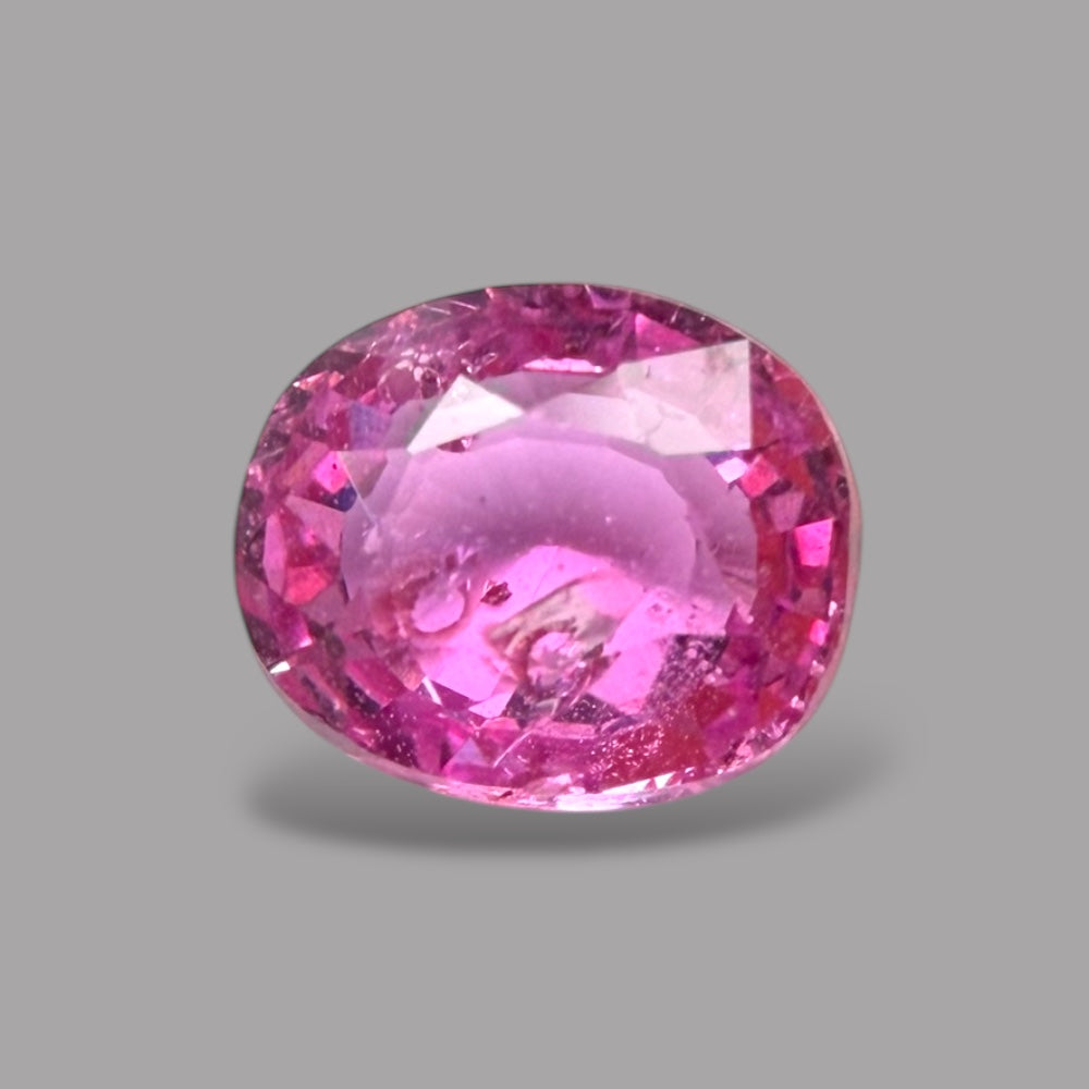 Oval Shape in Pink Sapphire Gemstone 0.87 Carats & 6.2 x 5.2 mm Size
