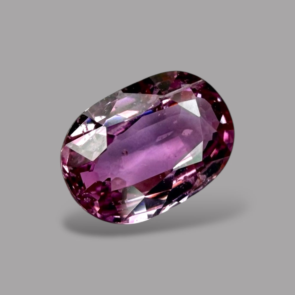 Oval Shape in Pink Sapphire Gemstone 1.03 Carats & 7.3 x 5 mm Size
