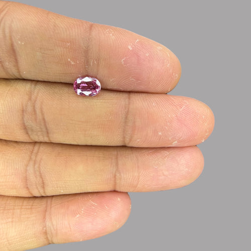 Oval Shape in Pink Sapphire Gemstone 1.03 Carats & 7.3 x 5 mm Size