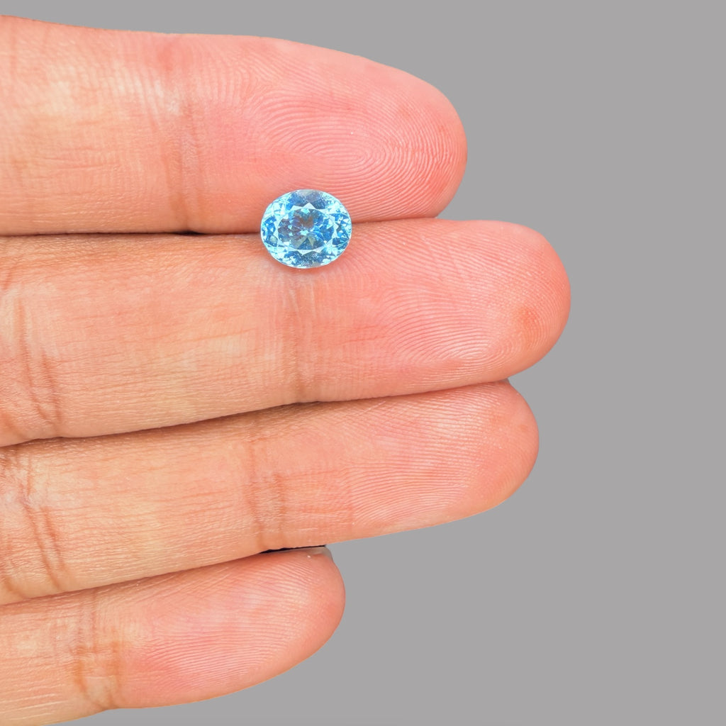 Paraiba Tourmaline Oval Cut 1.33 Carats 7.52 x 6.42 x 4.34 mm From Mozambique GIA Certified