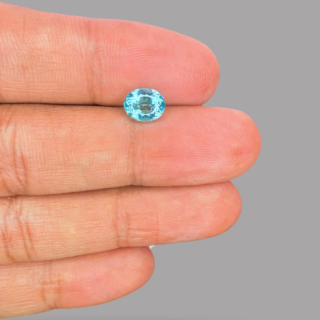 Paraiba Tourmaline Oval Cut 1.54 Carats 7.83 x 6.22 x 4.55 mm From Mozambique GIA Certified