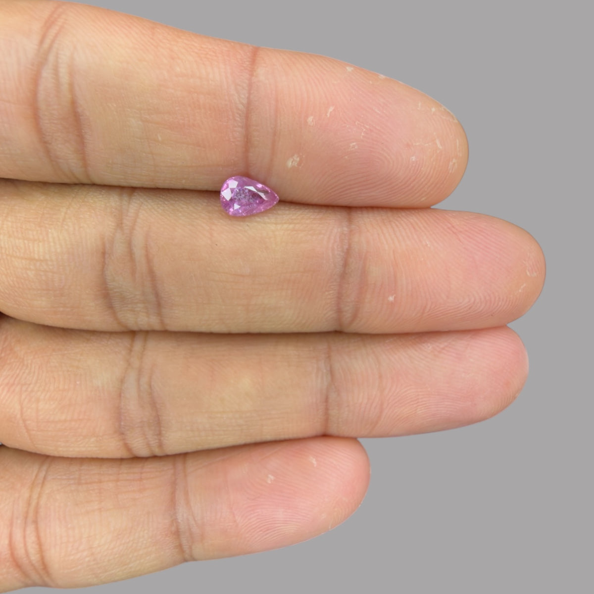 Pear Shape in Pink Sapphire Gemstone 0.76 Carats &  6.8 x 4.5 mm Size