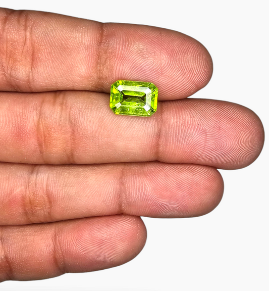 Natural Peridot Emerald Cut Shape 3.53 Carats Size 10.9x7.9mm