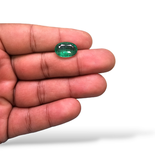 Natural Zambian Emerald Stone 5.38 Carats Oval Cut