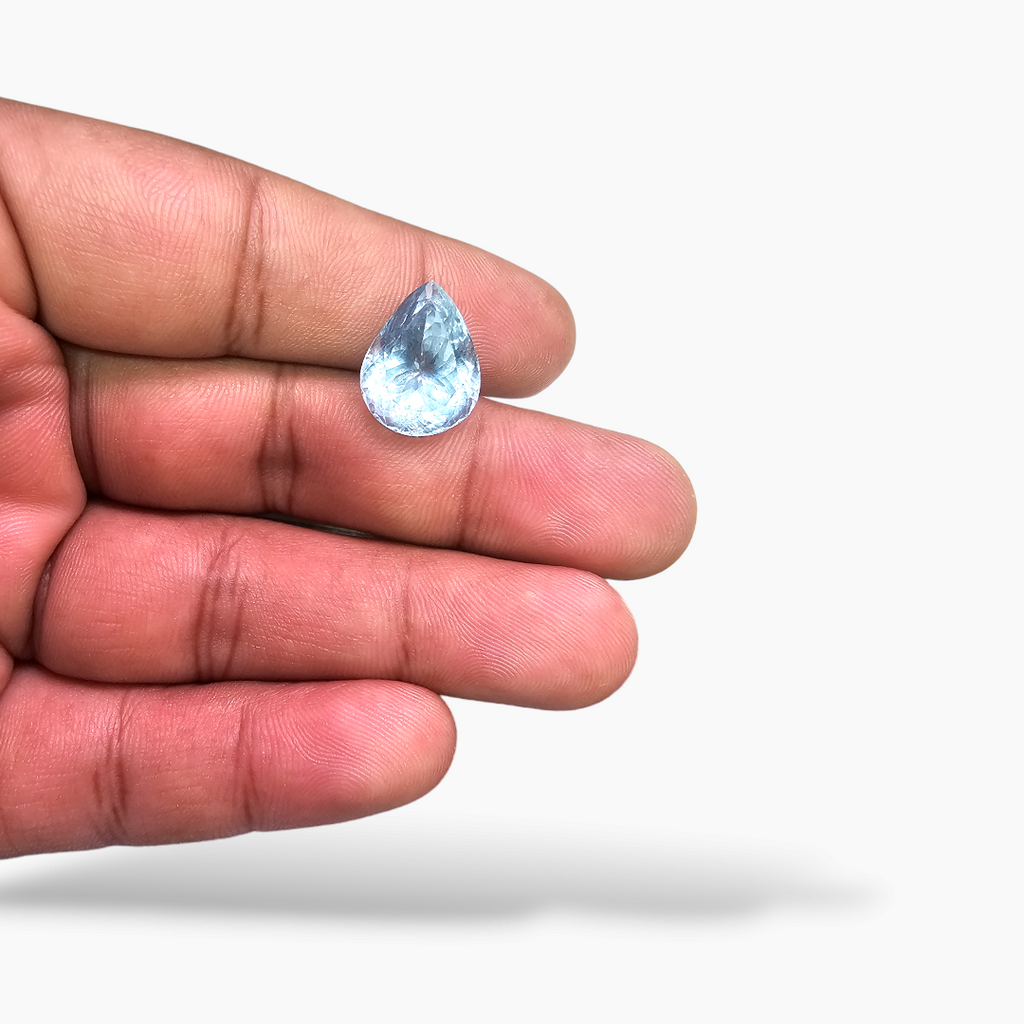 loose Natural Aquamarine Stone 8.81 Carats Pear Shape 