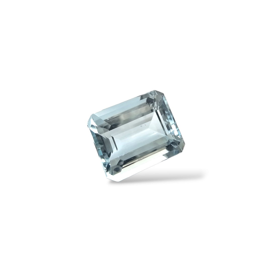 shop Natural Aquamarine Stone 3.15 Carats Emerald Cut