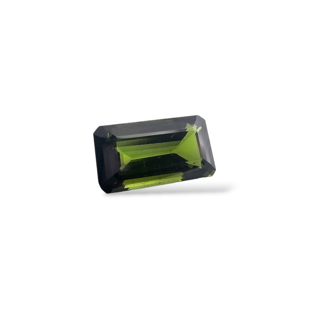 shop Natural Green Tourmaline Stone 23.22 Carats Emerald Cut (21.3 x 13.3   mm)]