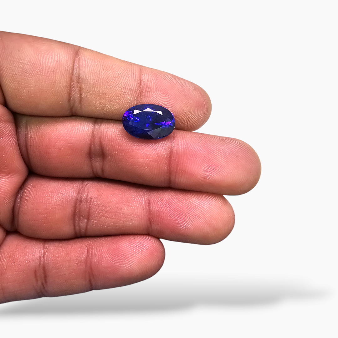 Natural Blue Tanzanite Stone 7.18 Carats Oval Cut (14.3 x 9.8 mm) sale 