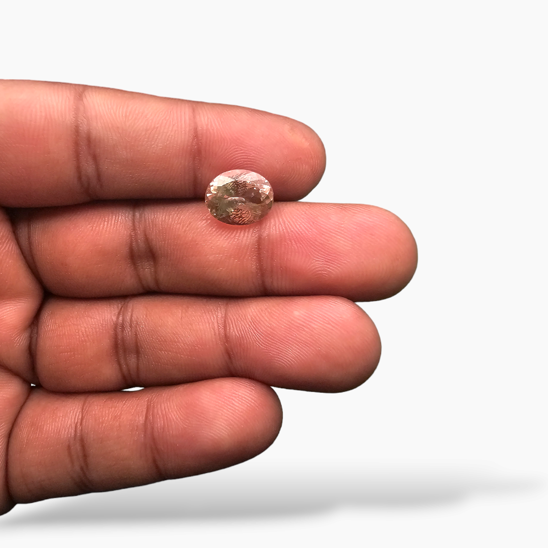 loose Natural Peach Morganite Stone 4.01 Carats Oval Cut (11x9 mm) 