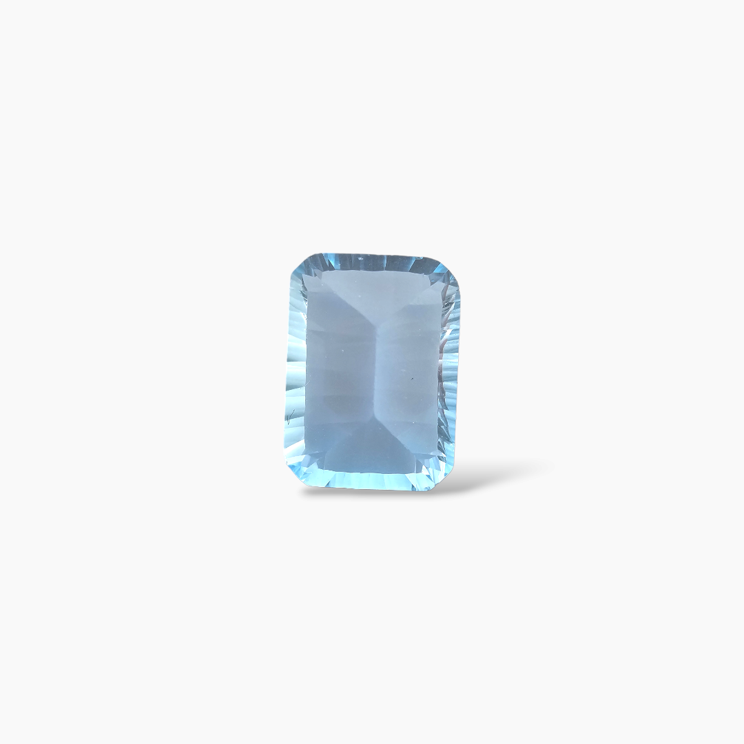 loose Natural Sky Blue Topaz Stone 8.20  Carats Emeraldcut Shape  ( 14x10 mm )