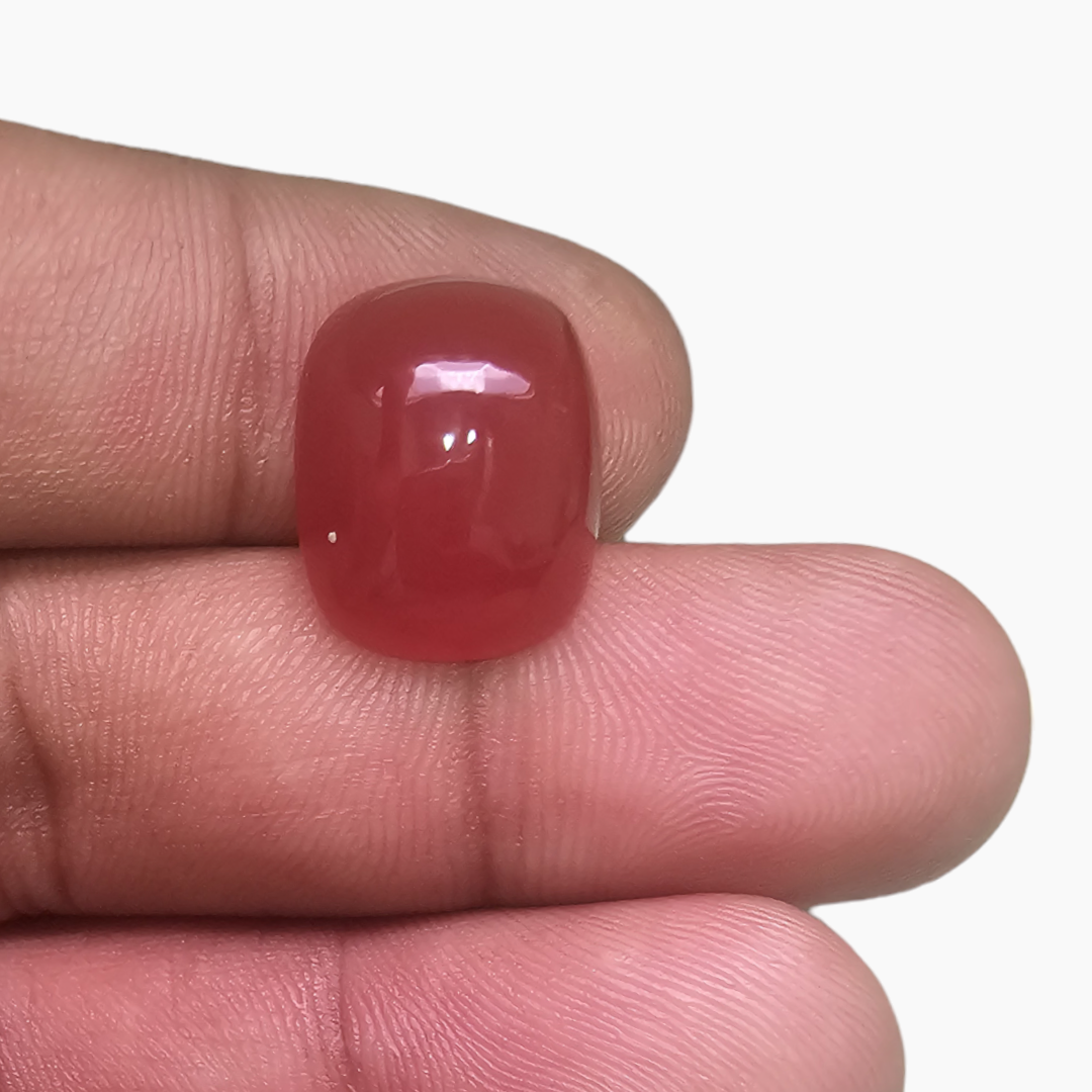 for sale Natural Red Onyx Stone 11.17 Carats Cushion Cabochon Shape ( 16x13 mm )