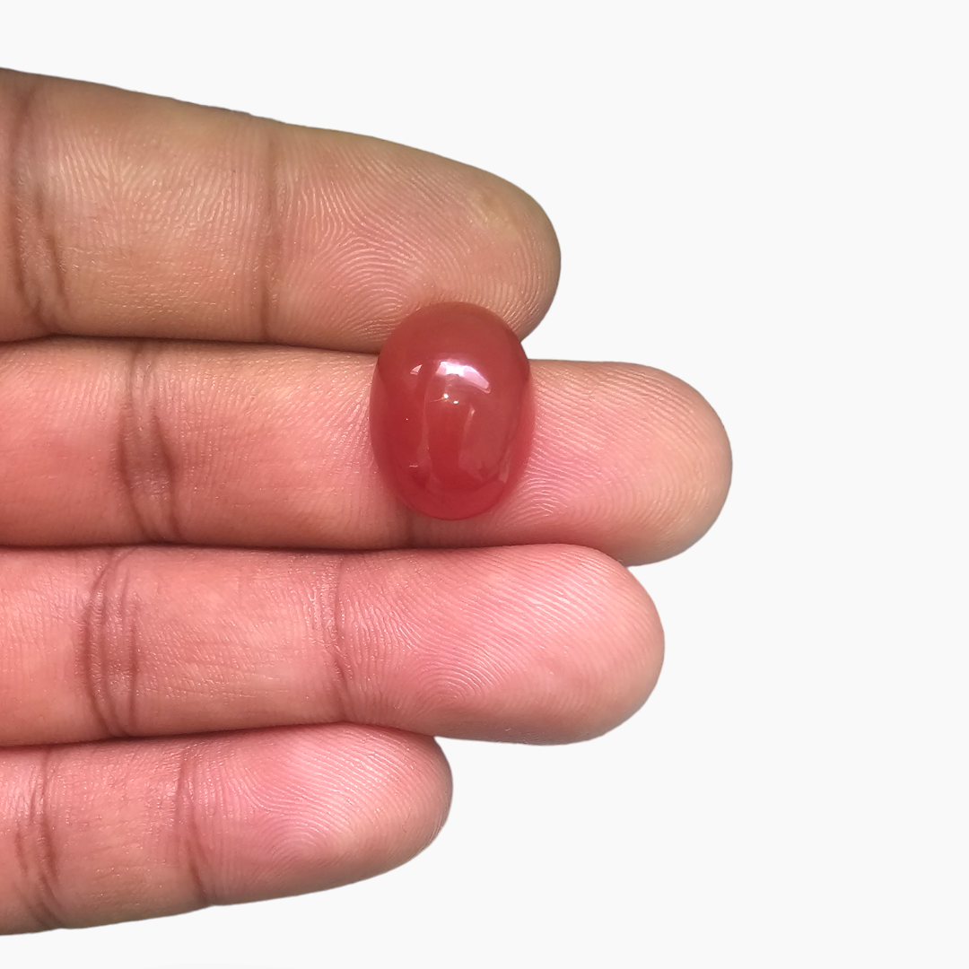 for sale Natural Red Onyx Stone 9.68 Carats Oval Cabochon Shape ( 16x12 mm )
