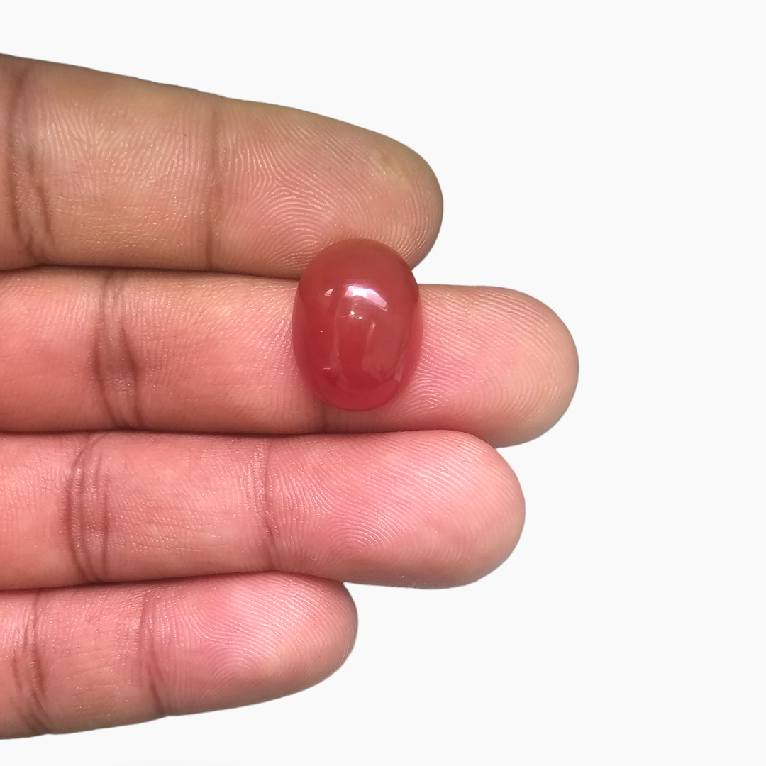 for sale Natural Red Onyx Stone 9.68 Carats Oval Cabochon Shape ( 16x12  mm )