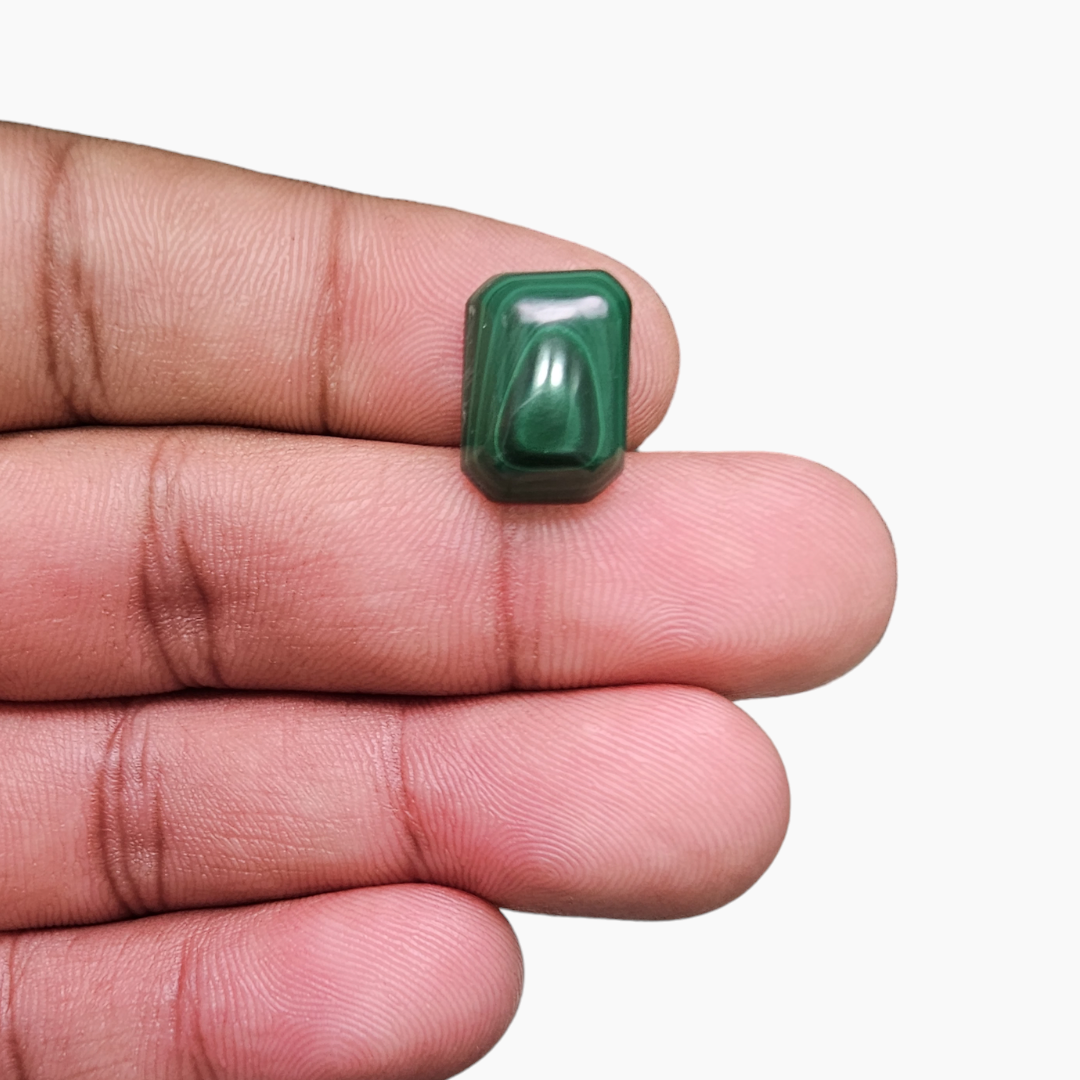 fort sale Natural Malachite Stone 9.91  Carats Cabochon Shape ( 14x10 mm )