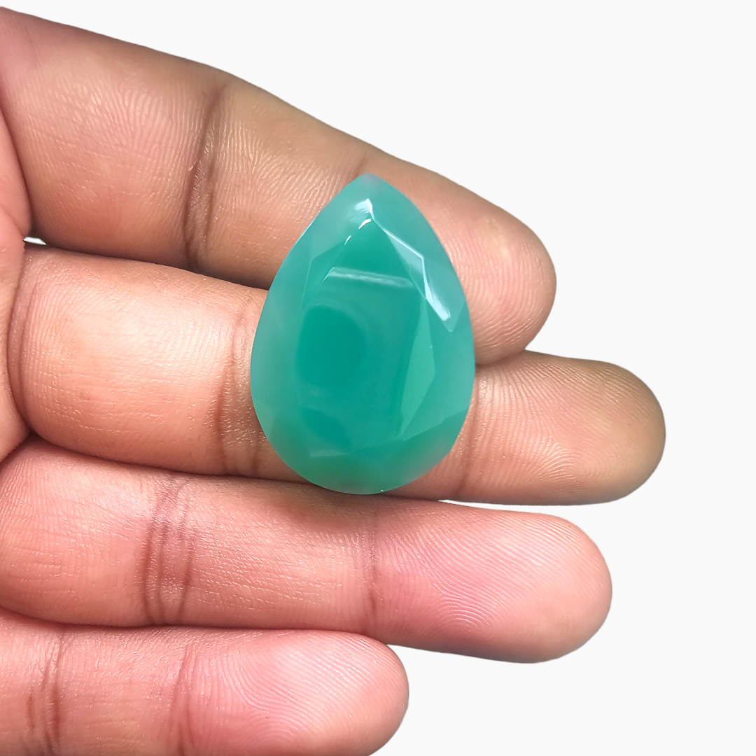 Natural Green Onyx Stone 23.73 Carats Pear Shape ( 28x20 mm ) for sale