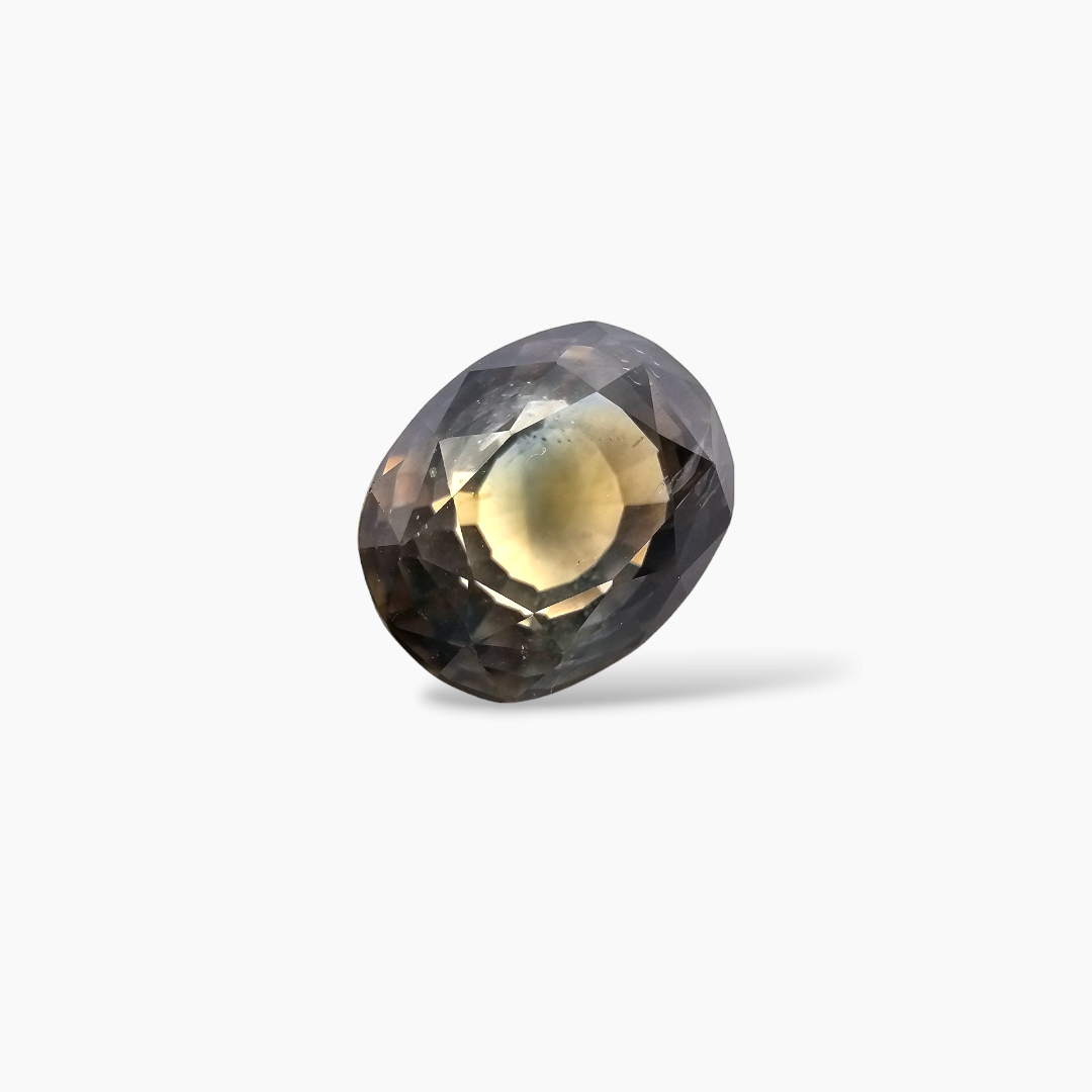 Bi-Color Sapphire Oval Cut: 3.47 Carats from Srilanka
