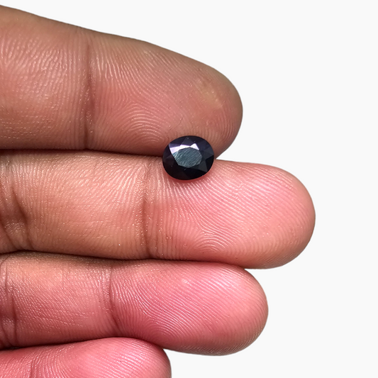 Blue Sapphire Oval Cut: 1.38 Carats, Natural Beauty from Africa