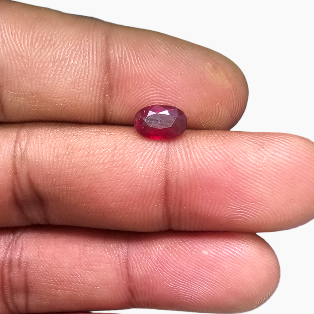 Charming 1.14 Carat Oval Red Natural Ruby Raza Cert From Mozambique Origin