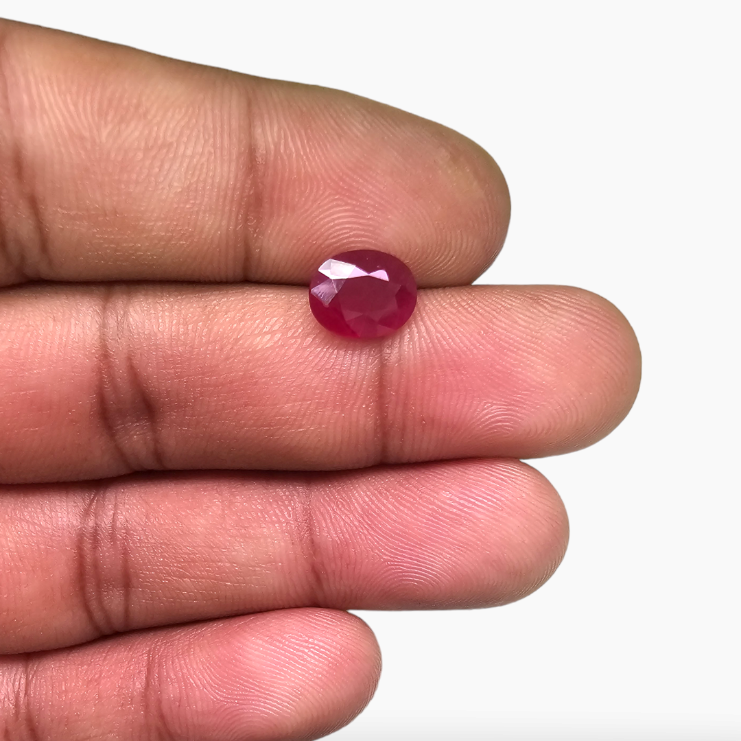 Natural Ruby Oval 2.22 Carats from Burma - Certified by IDL (Yaqoot stone)