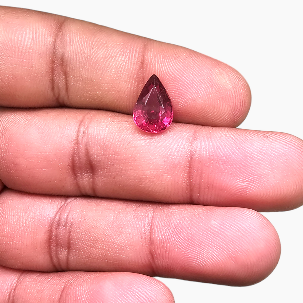 Africa Natural Rubellite Tourmaline Gemstone in 3.04 Carats for Sale