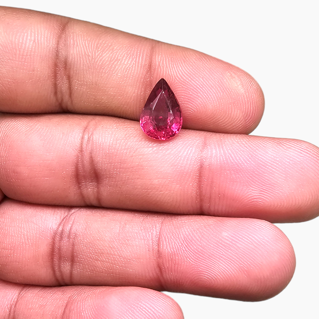 Africa Natural Rubellite Tourmaline Gemstone in 3.04 Carats for Sale