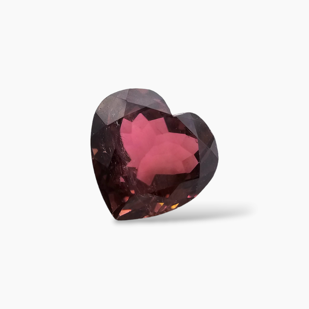 Natural Rubellite Tourmaline in Heart Shape with 2.9 Carats for Sale
