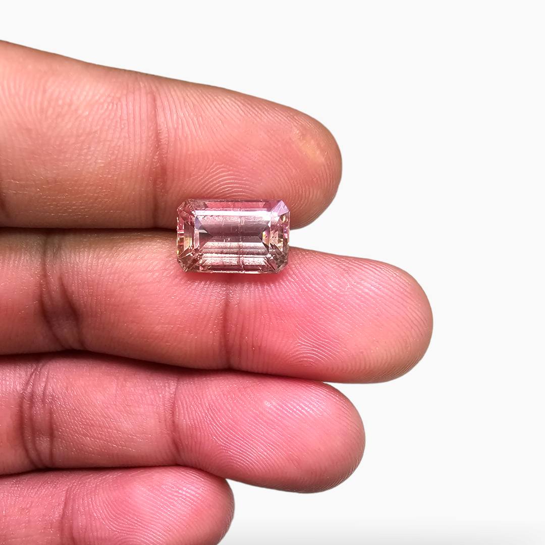 Natural Rubellite Tourmaline Gemstone in 5.77 Carats with 12 by 8 MM size for Sale